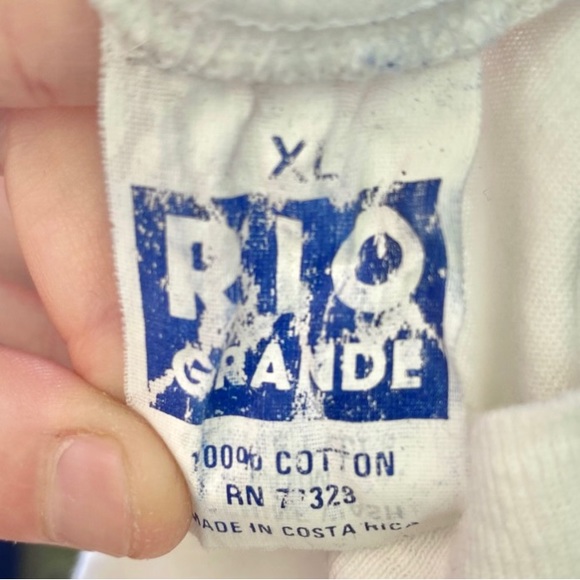 Vintage 90s white & neon ombré I'm the mom bears shirt 🐻 - Picture 8 of 8